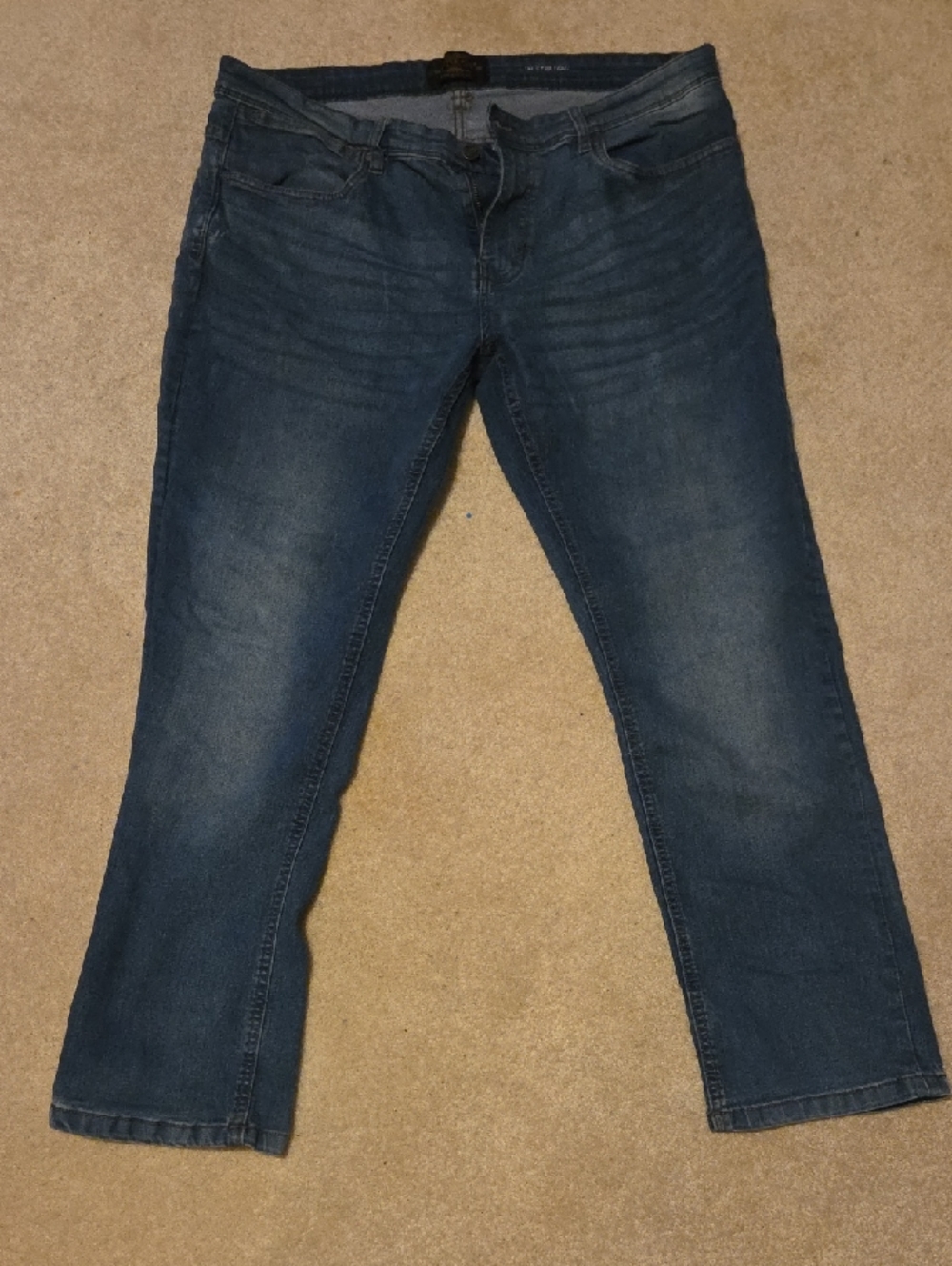 Slim Men's Jeans in Medium Blue Wash - Classic Slim Fit